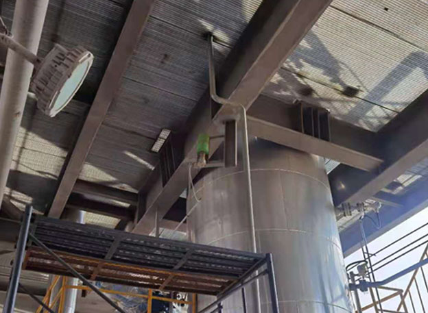 Na-22放射性儀表 多晶硅生產(chǎn)裝置儲罐測控現(xiàn)場(圖2) Na-22放射性儀表 多晶硅生產(chǎn)裝置儲罐測控現(xiàn)場(圖2)