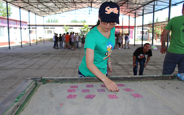 2016年公司舉行拓展培訓(xùn)活動合影留念(圖5) 2016年公司舉行拓展培訓(xùn)活動合影留念(圖5)